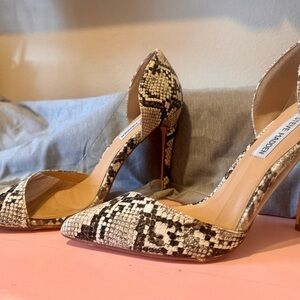 Steve Madden Black and Cream Snake Print Heels